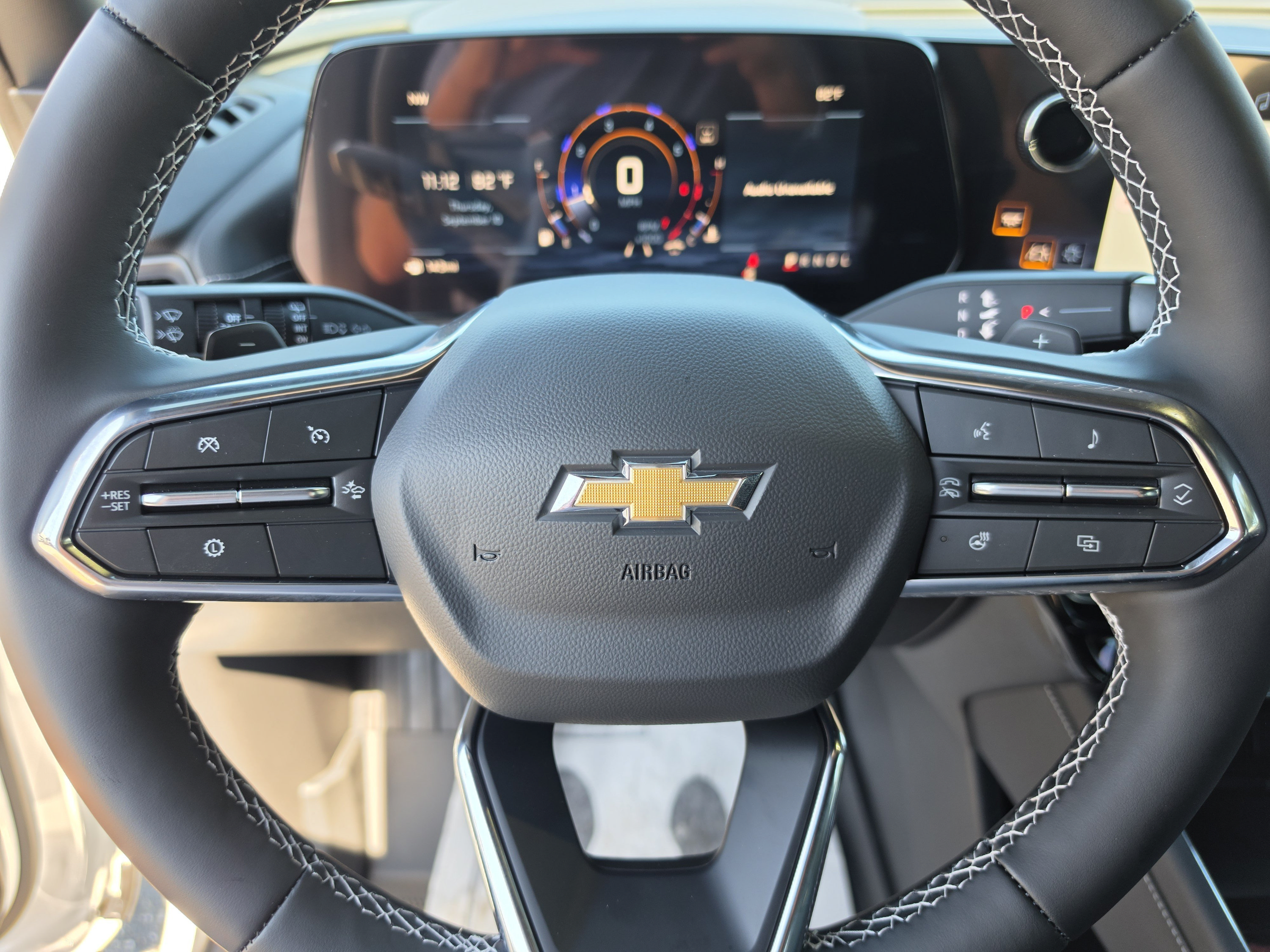 New 2027 Chevrolet Traverse LT w/ Driver Confidence Package FWD image 36