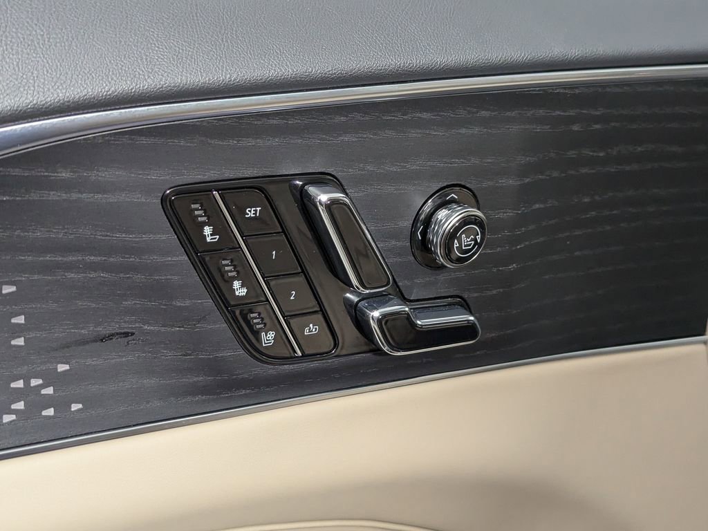 Used 2024 Cadillac Lyriq Sport w/ Nappa Leather Package AWD/4WD image 16