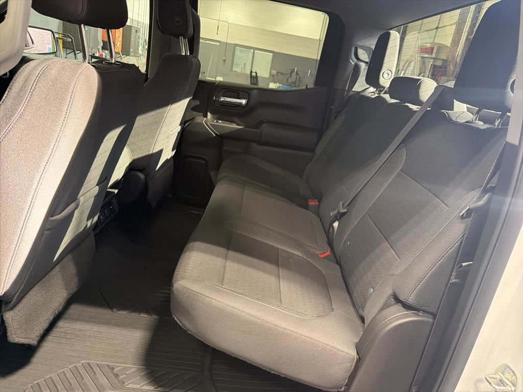 Used 2022 Chevrolet Silverado 1500 LT image 22