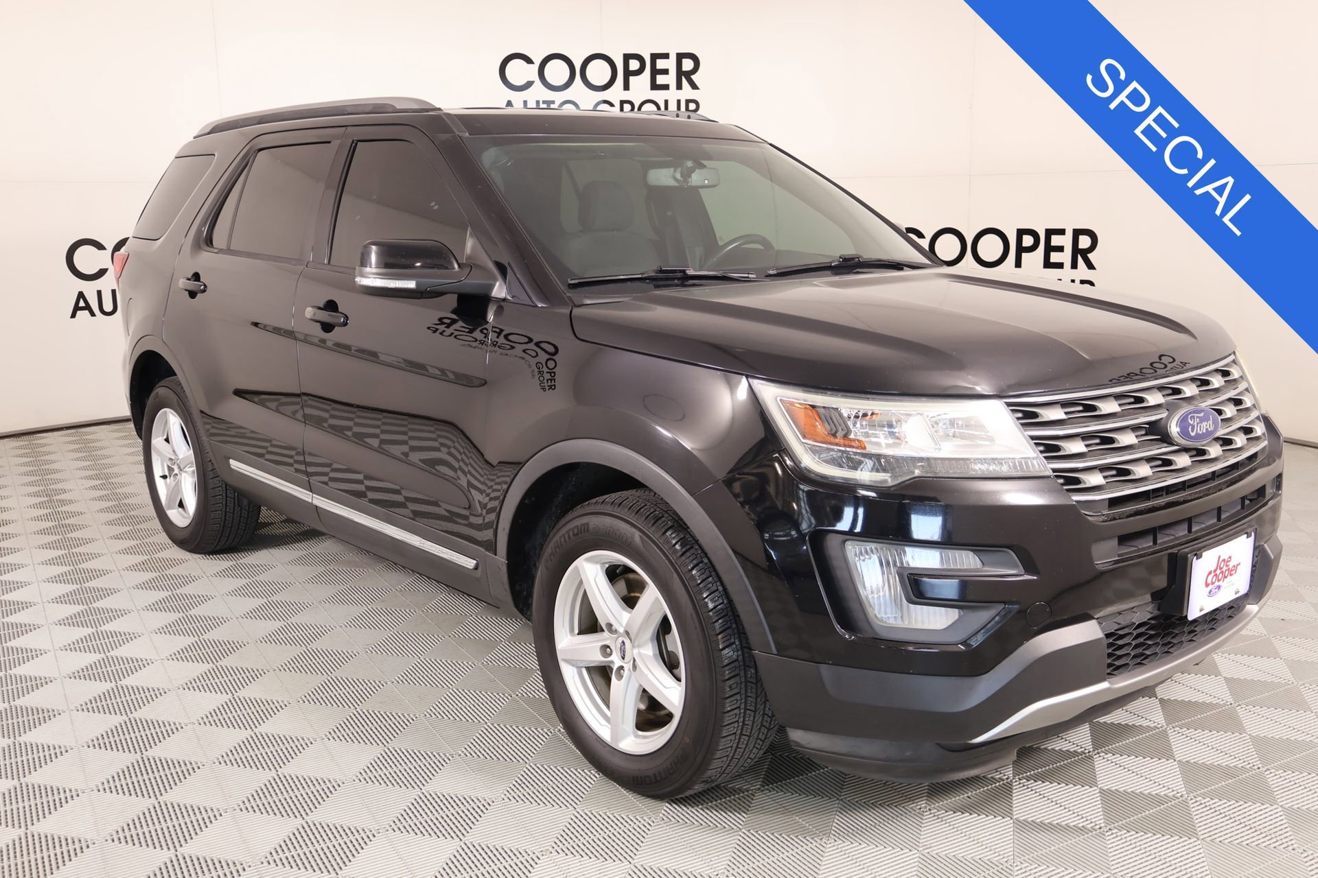 Used 2017 Ford Explorer XLT w/ Equipment Group 201A