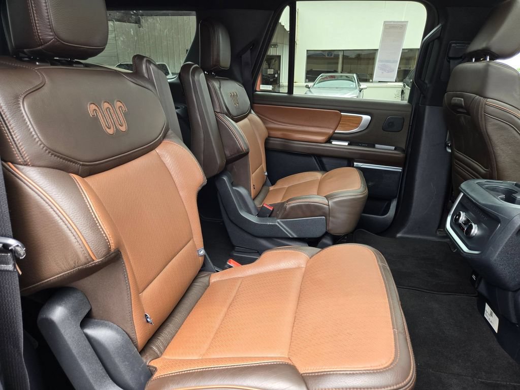 Used 2025 Ford Expedition Max King Ranch AWD/4WD image 34