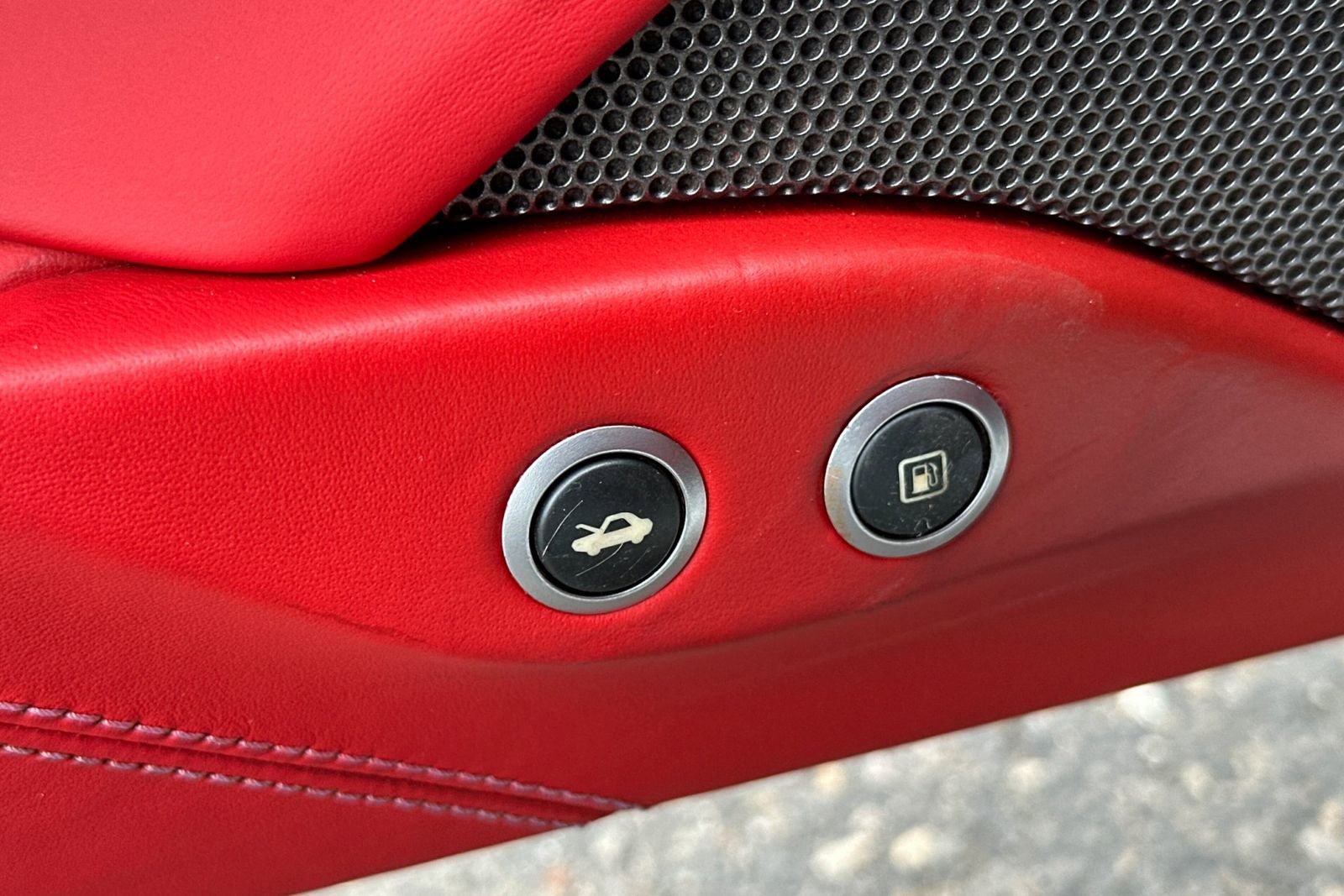 Used 2017 Ferrari 488 Spider image 13