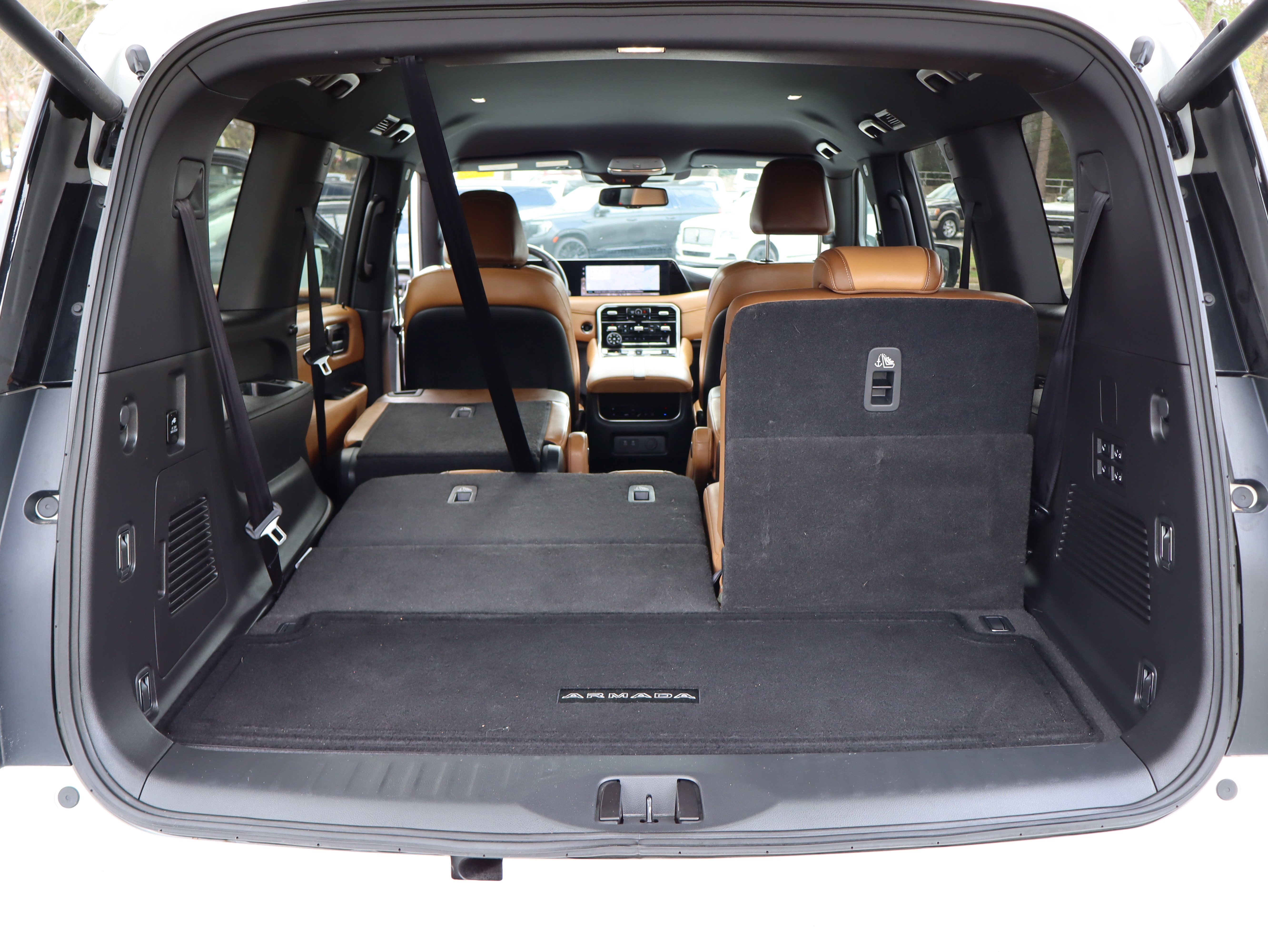 Used 2025 Nissan Armada SL w/ Captain's Chari Seat Package image 40