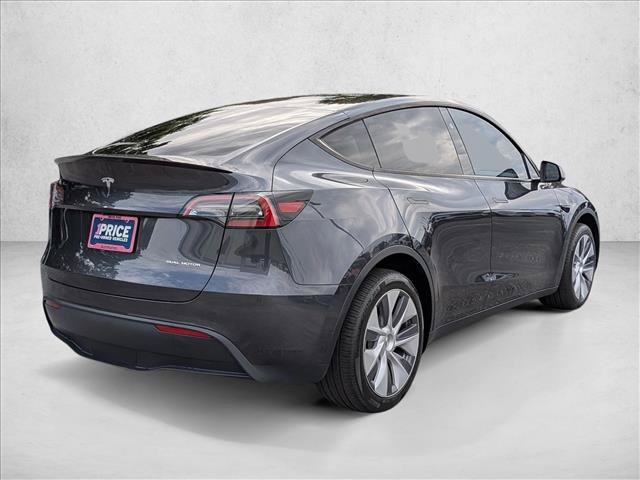 Used 2024 Tesla Model Y Long Range AWD/4WD image 5
