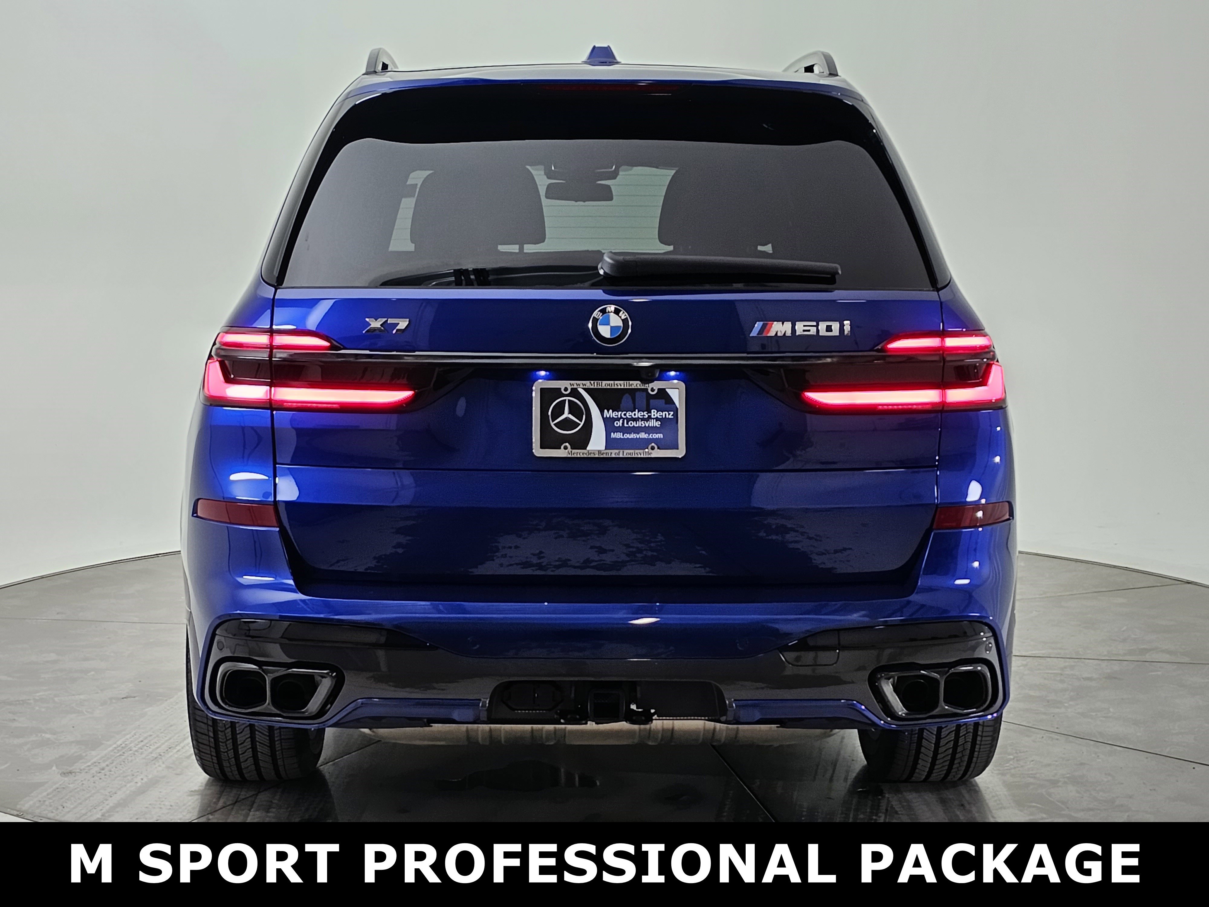 Used 2025 BMW X7 M60i image 4