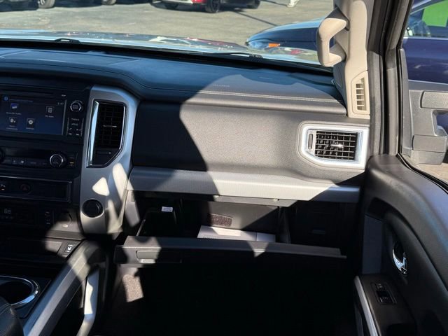 Used 2016 Nissan Titan PRO-4X image 31