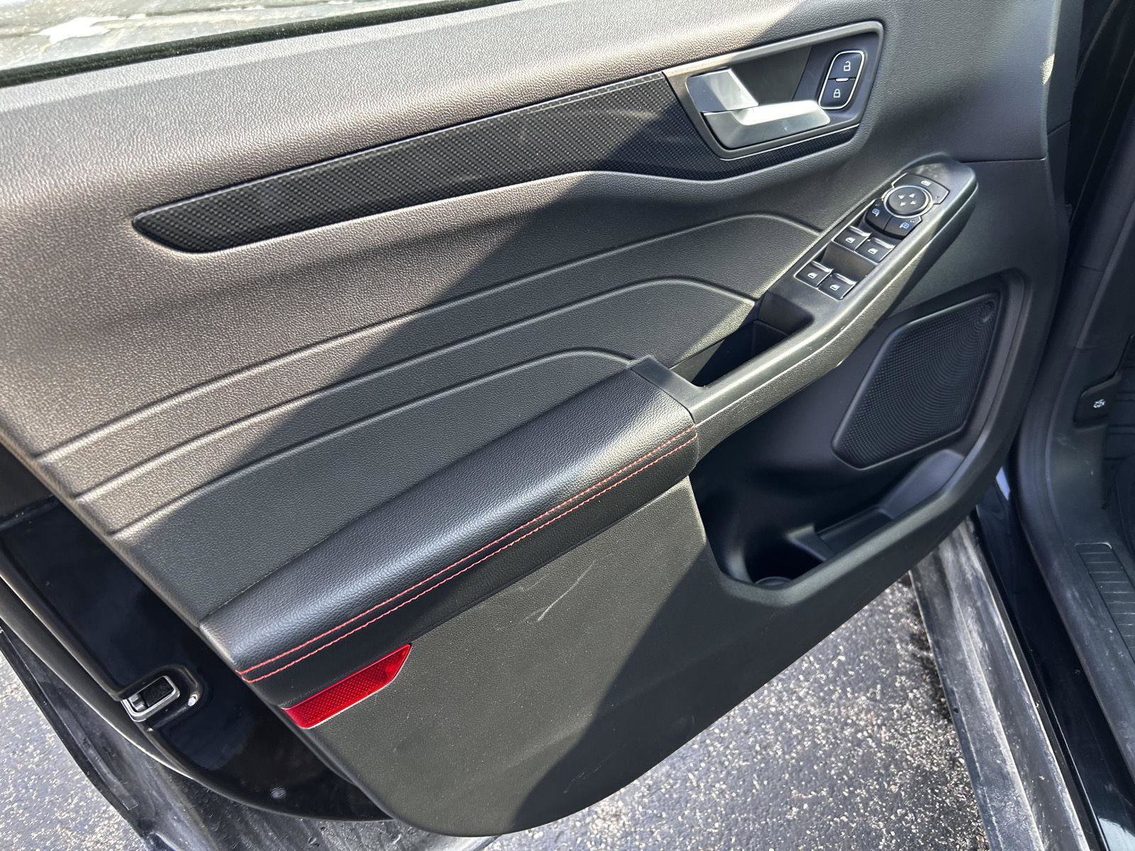 Used 2023 Ford Escape ST-Line w/ Tech Pack #1 image 10