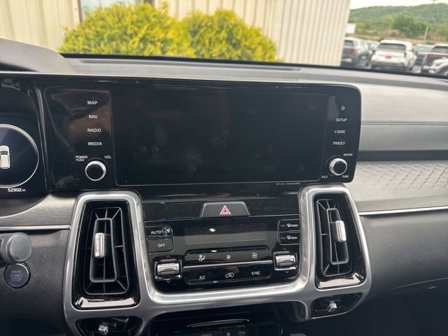 Used 2023 Kia Sorento SX AWD/4WD image 9