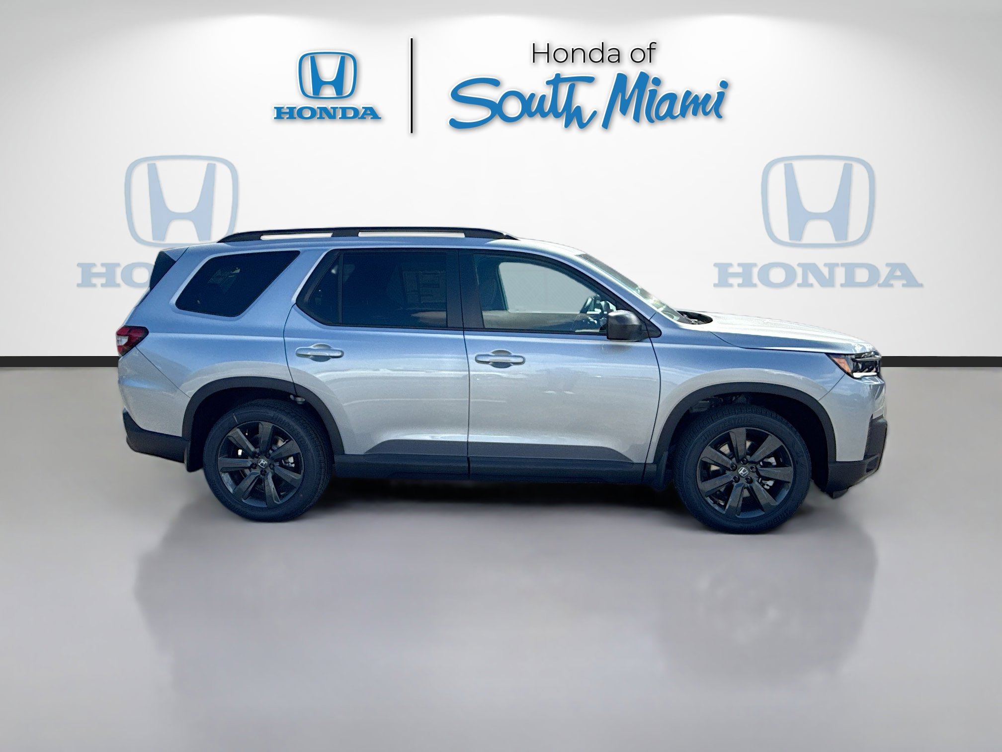 New 2026 Honda Pilot Sport image 8