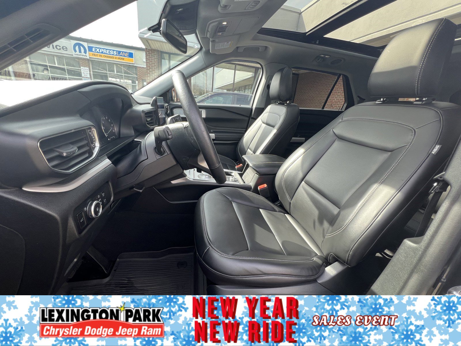 Used 2024 Ford Explorer XLT w/ Equipment Group 202A image 19