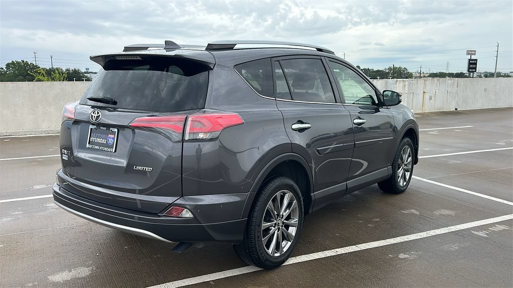 Used 2018 Toyota RAV4 Limited FWD image 13