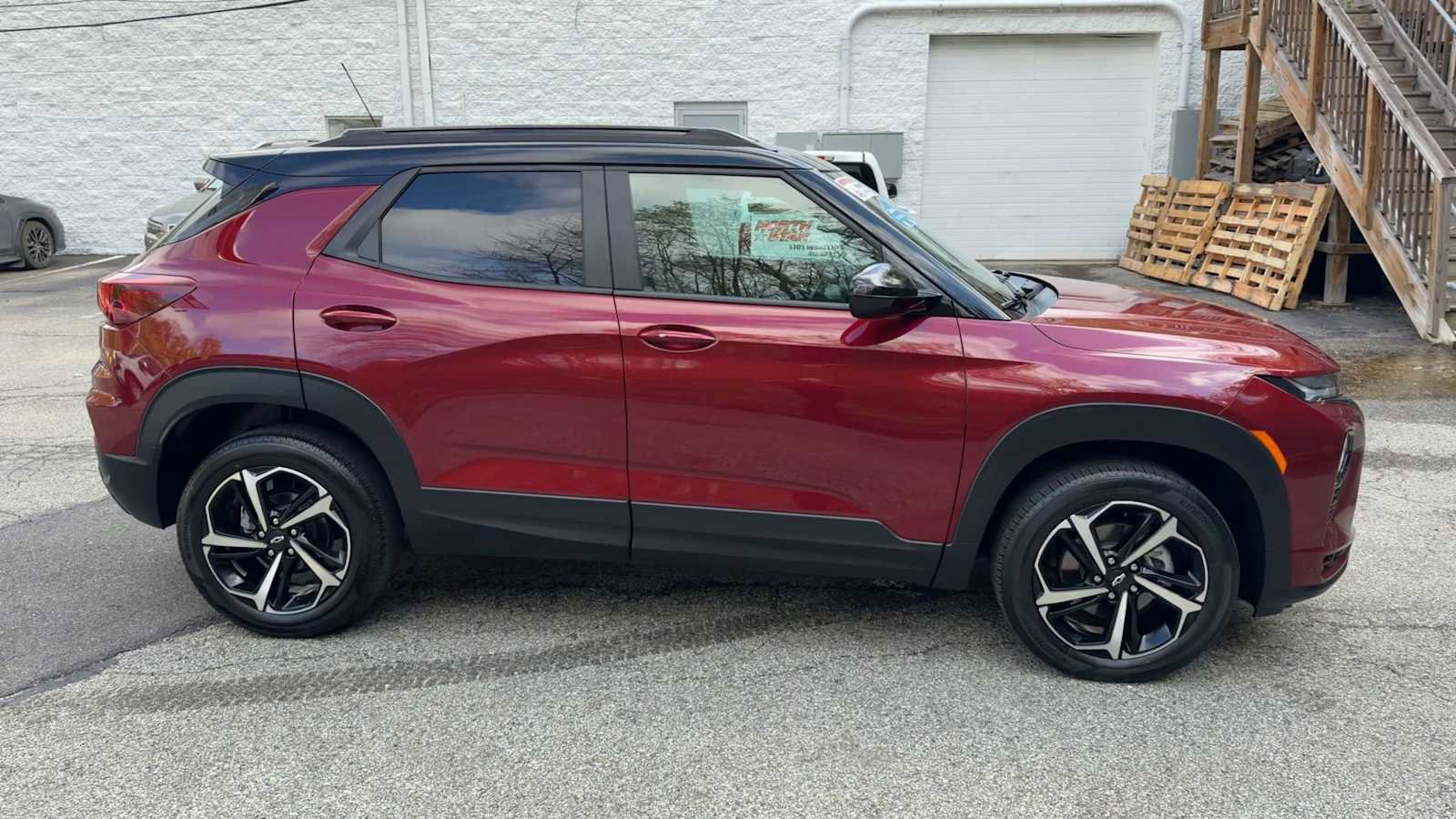 Certified 2023 Chevrolet TrailBlazer RS w/ Convenience Package AWD/4WD image 9