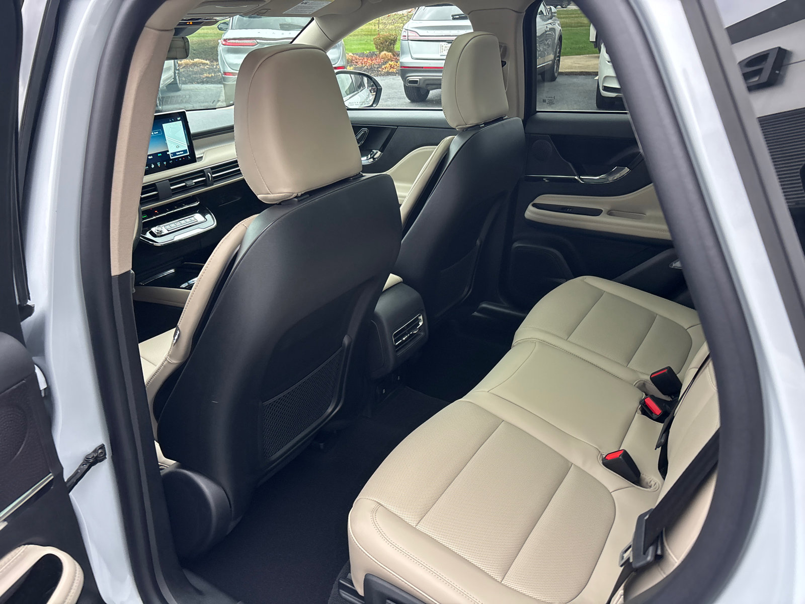 New 2026 Lincoln Corsair Premiere image 28