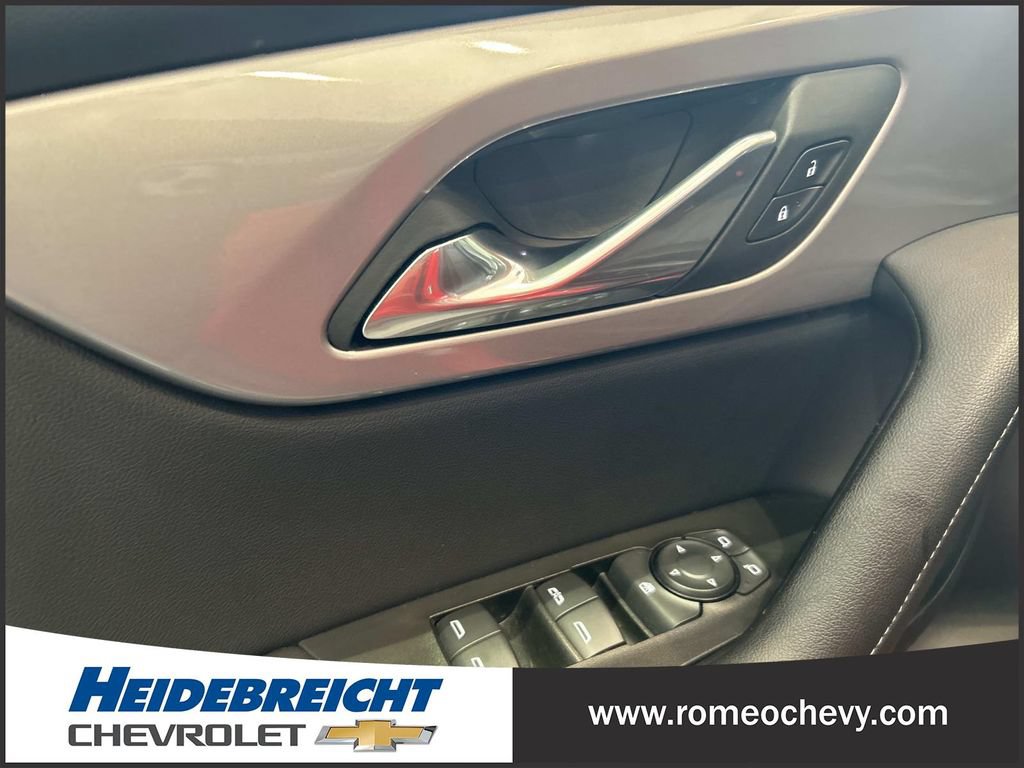 Used 2024 Chevrolet Blazer LT w/ Convenience Package AWD/4WD image 11