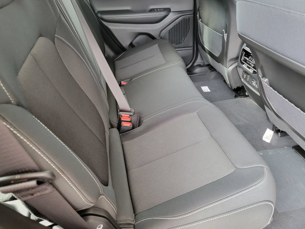New 2026 Jeep Grand Cherokee Laredo X AWD/4WD image 14
