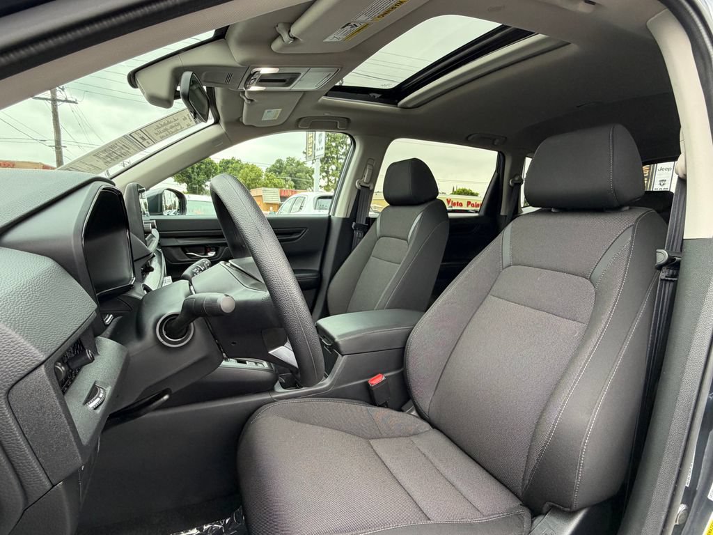 Used 2025 Honda CR-V EX image 26