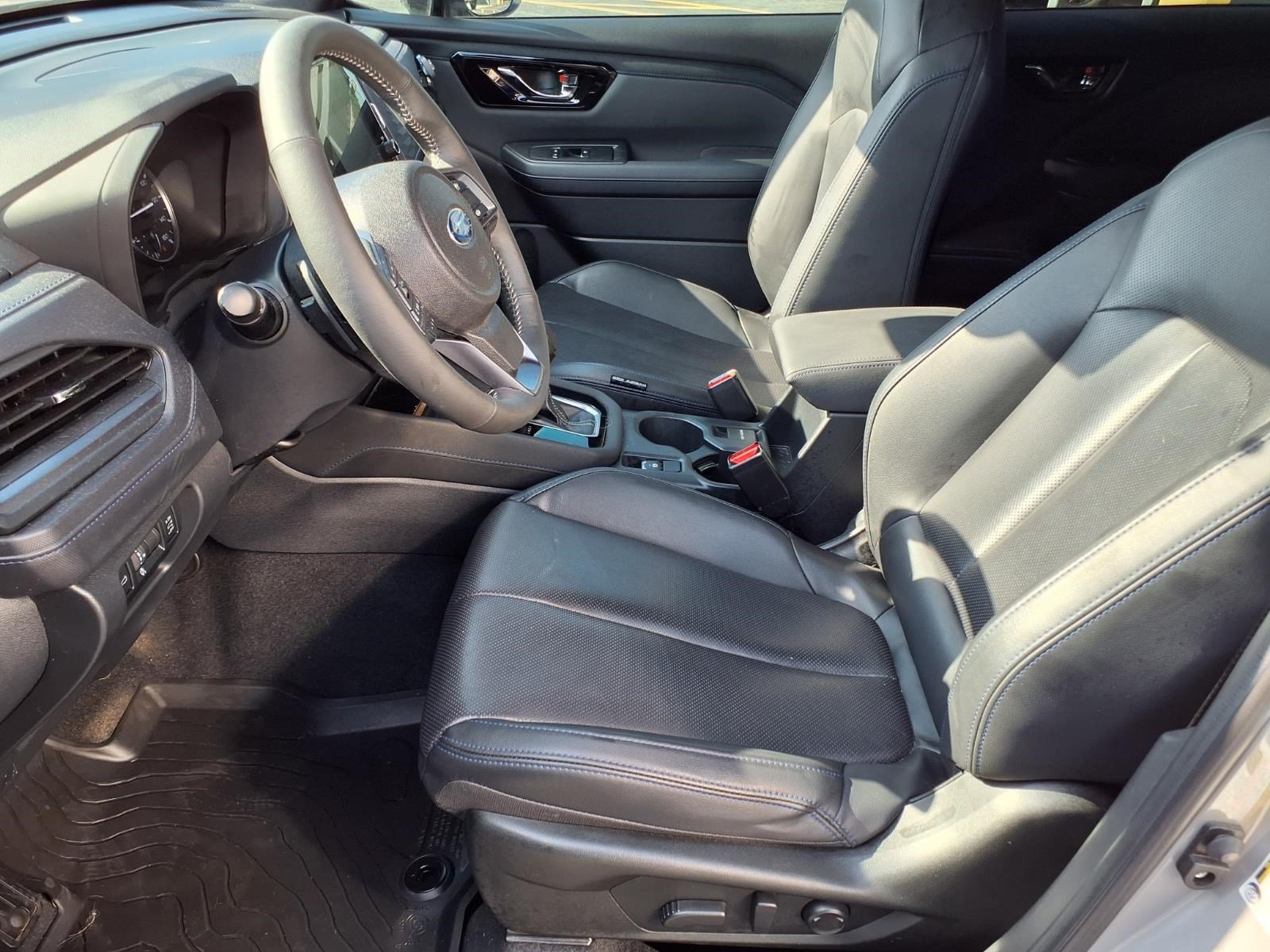 Used 2025 Subaru Forester Limited AWD/4WD image 14