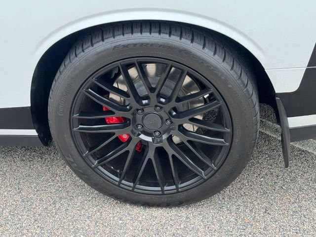Used 2015 Dodge Challenger SRT Hellcat RWD image 6