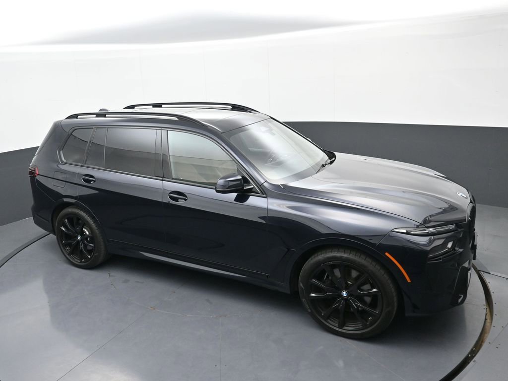 Used 2026 BMW X7 xDrive40i w/ Executive Package image 33