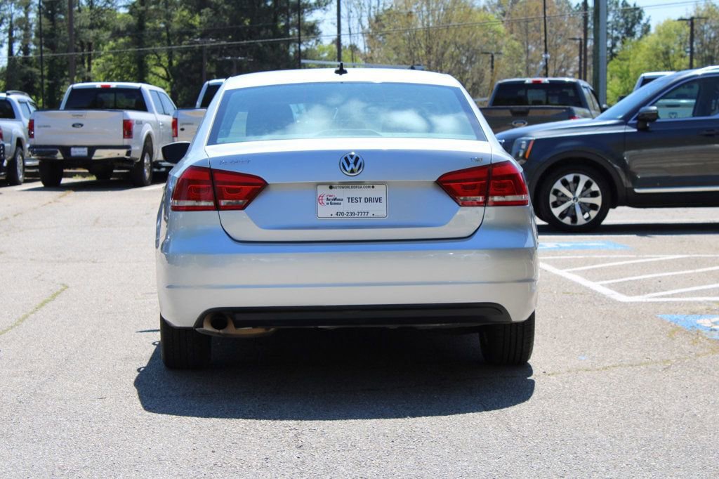 Used 2015 Volkswagen Passat 1.8T Wolfsburg Edition image 7
