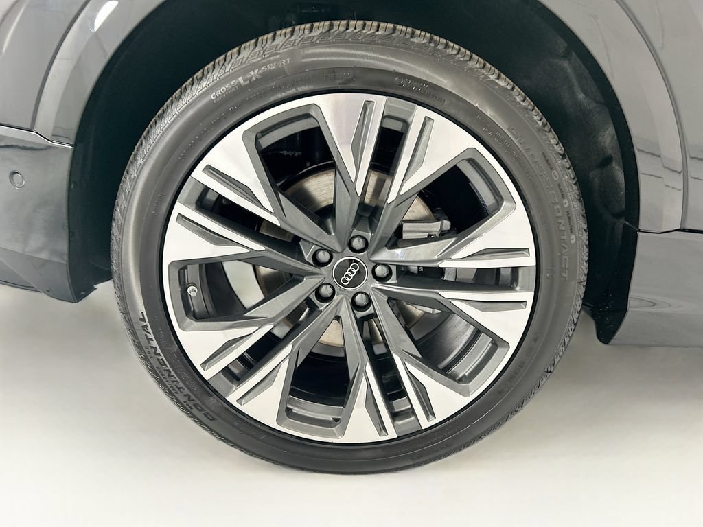 Used 2026 Audi Q8 Premium Plus w/ Premium Plus Package AWD/4WD image 32