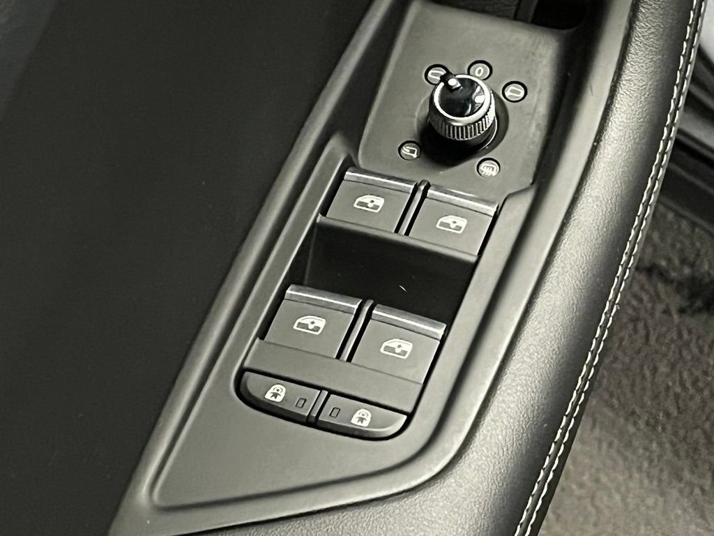 Used 2022 Audi A4 2.0T Premium Plus AWD/4WD image 17