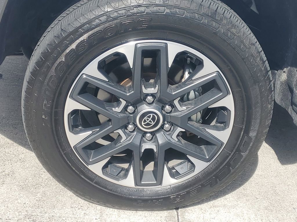 Used 2024 Toyota Tundra Limited w/ Power Package image 4