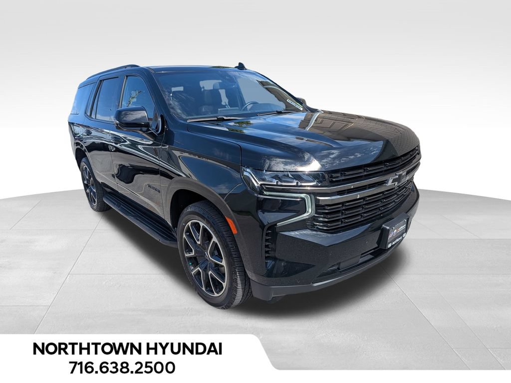 Used 2022 Chevrolet Tahoe RST w/ Luxury Package AWD/4WD image 11