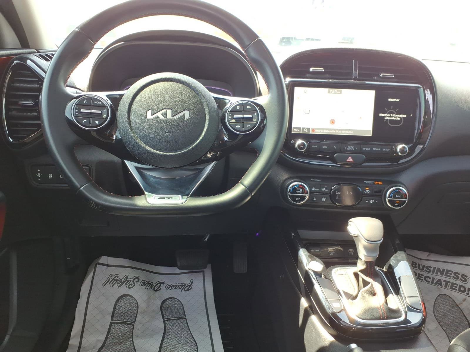 Used 2023 Kia Soul GT-Line image 11