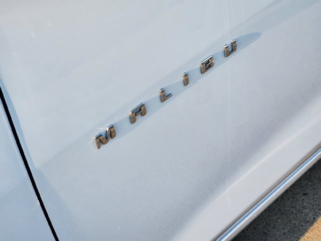 Used 2025 Chevrolet Malibu LT FWD image 9