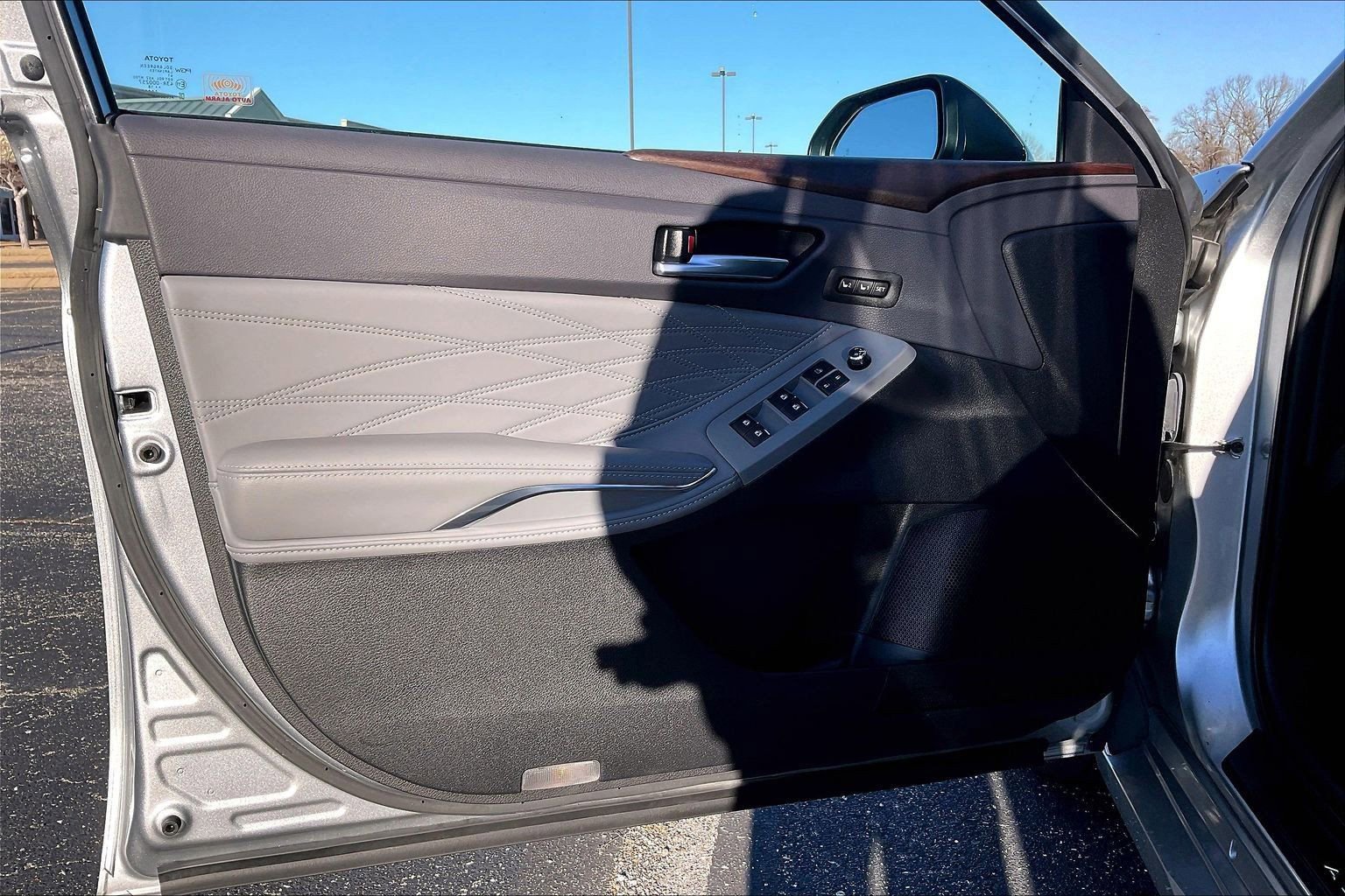 Used 2019 Toyota Avalon Limited w/ Advanced Safety Package image 19