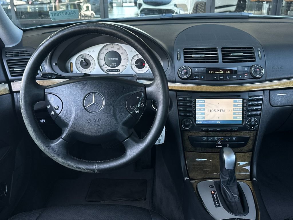 Used 2005 Mercedes-Benz E 500 Sedan image 14