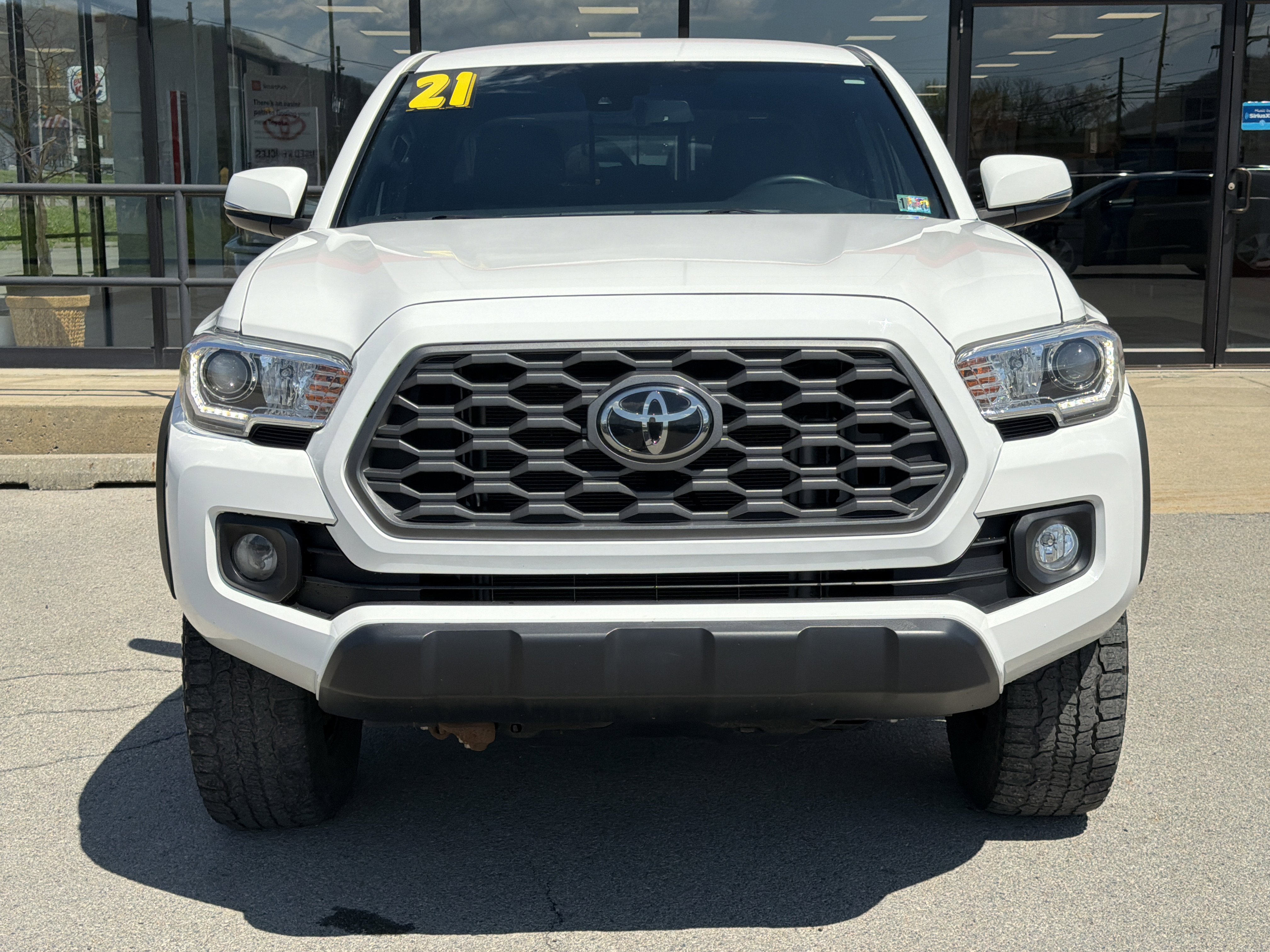 Used 2021 Toyota Tacoma TRD Off-Road w/ Technology Package image 7