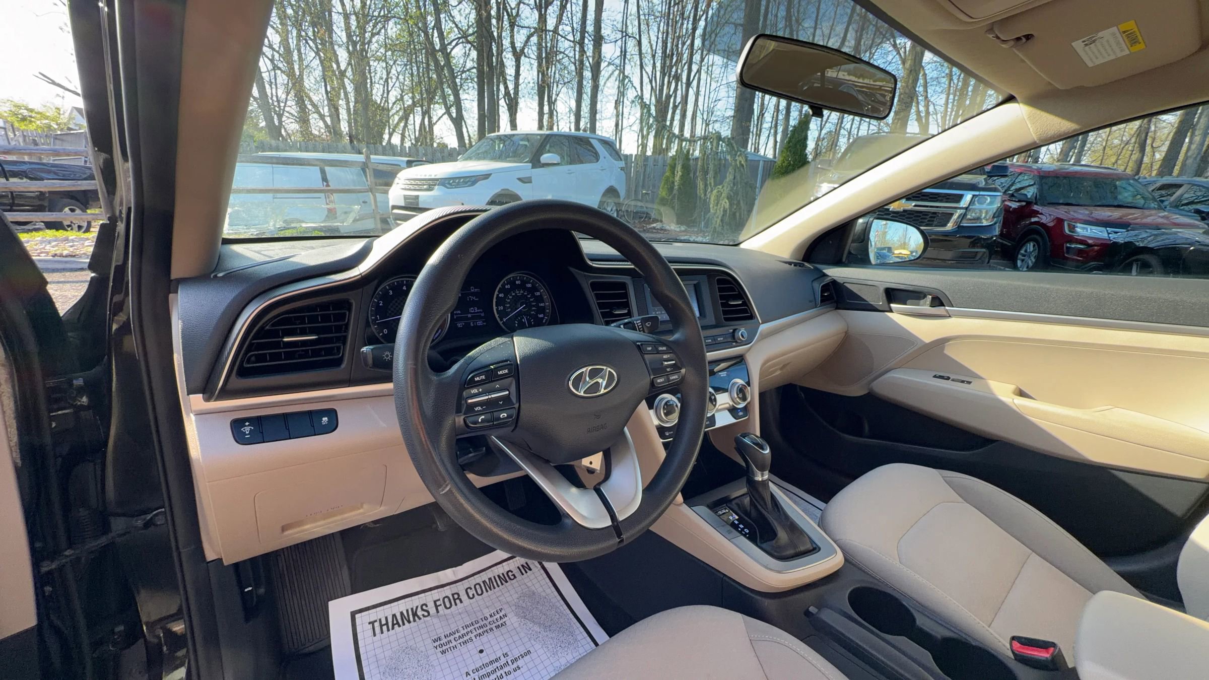 Used 2019 Hyundai Elantra SE FWD image 25
