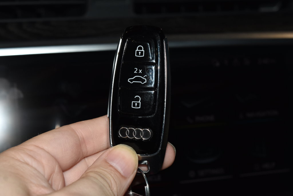 Used 2020 Audi A6 2.0T Premium Plus w/ Premium Plus Package AWD/4WD image 18