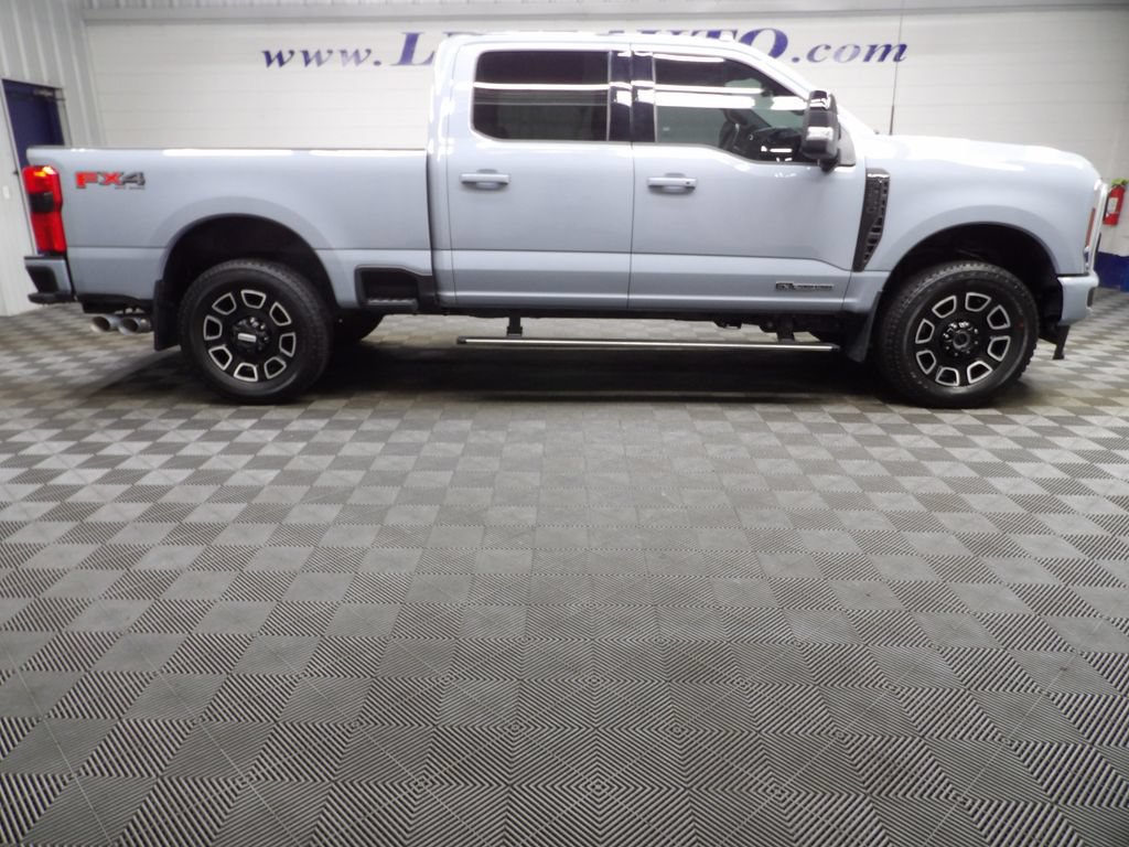 Used 2026 Ford F250 Platinum AWD/4WD image 2