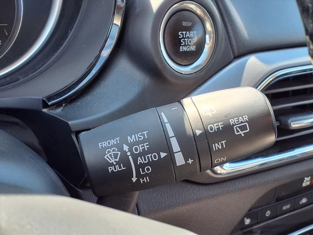 Used 2022 MAZDA CX-9 Touring image 17