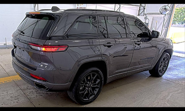 Certified 2024 Jeep Grand Cherokee Limited 4xe AWD/4WD image 4