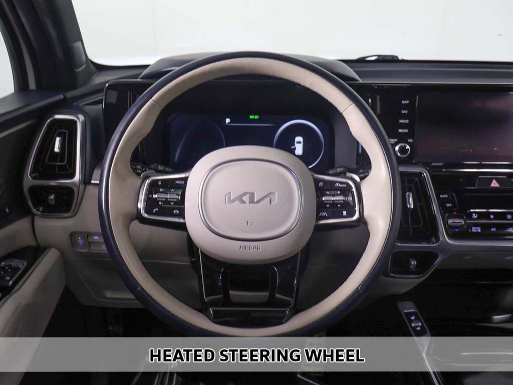 Used 2023 Kia Sorento SX Prestige w/ Panoramic Sunroof Package AWD/4WD image 12