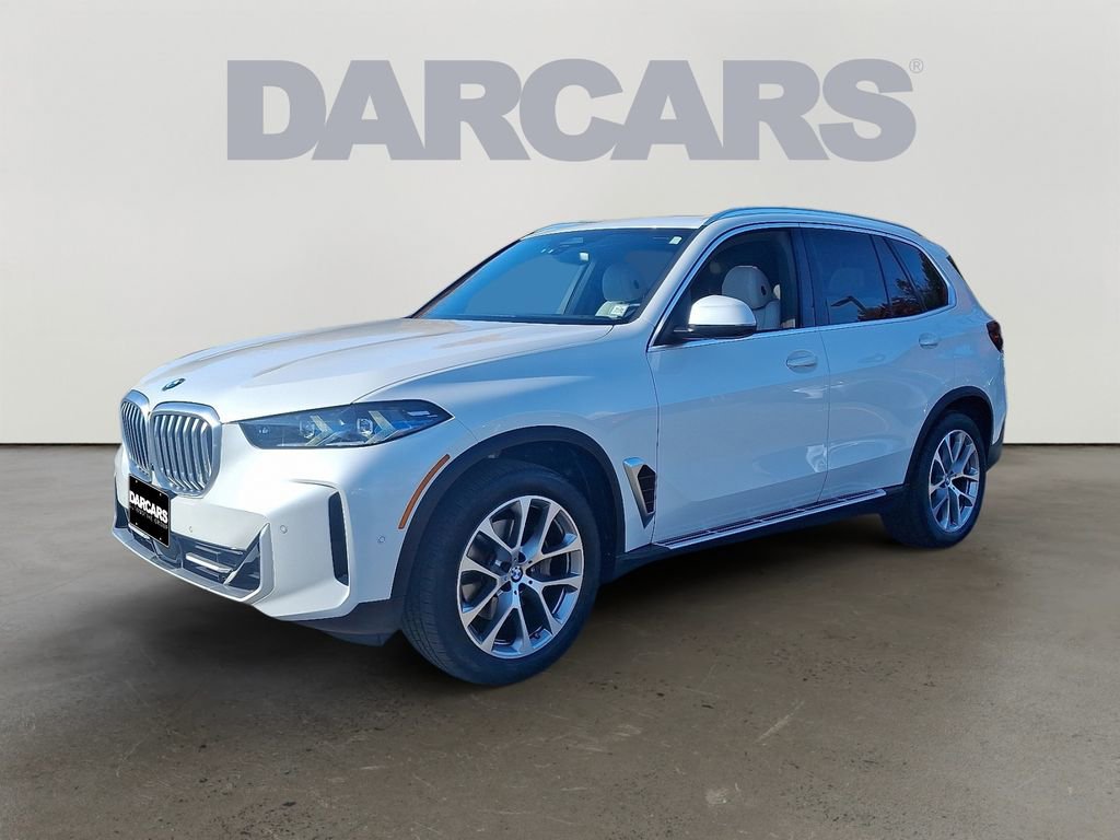 Used 2024 BMW X5 sDrive40i w/ Premium Package image 3