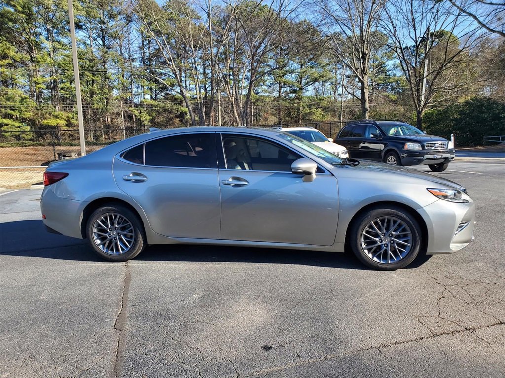 Used 2018 Lexus ES 350 w/ Premier Package image 2