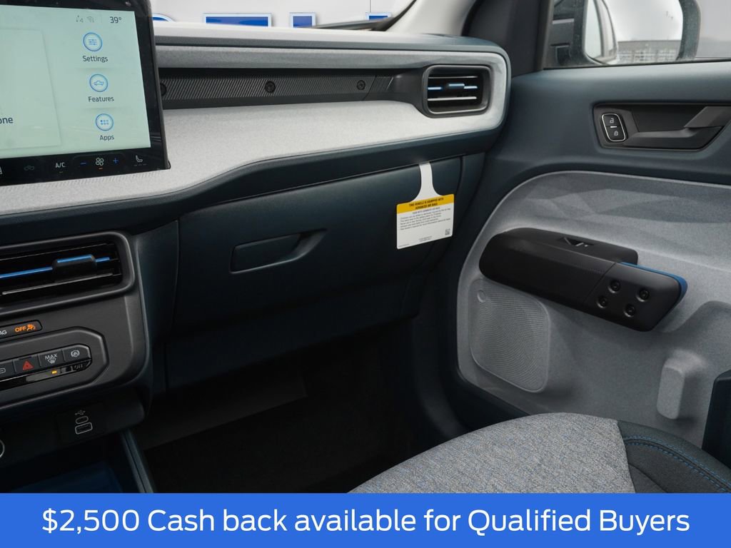New 2025 Ford Maverick XLT w/ XLT Luxury Package image 18