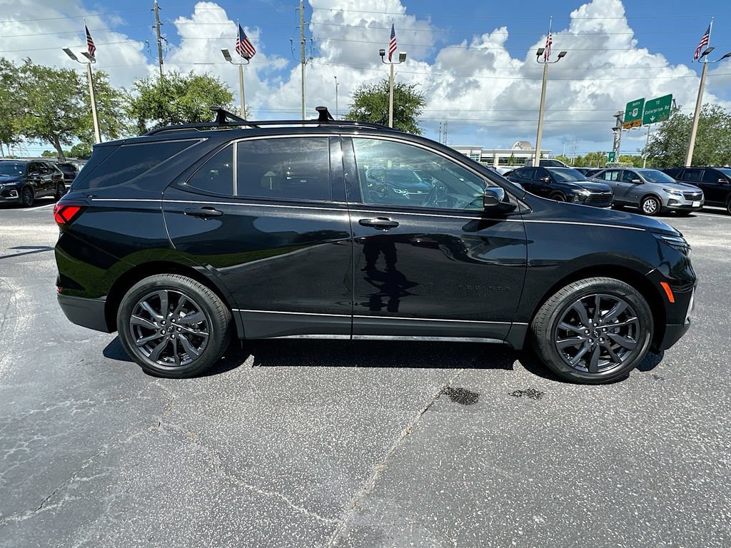Used 2023 Chevrolet Equinox RS FWD image 4