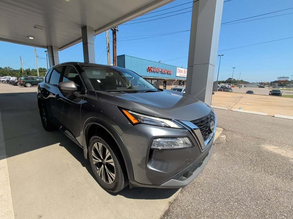 Used 2023 Nissan Rogue SV FWD image 3
