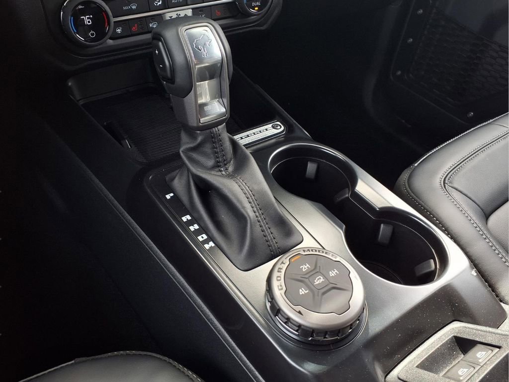 New 2026 Ford Bronco Outer Banks image 10