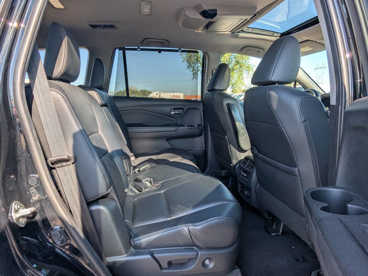 Used 2022 Honda Pilot Touring image 15