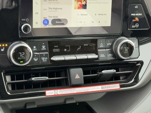 Used 2026 Toyota Highlander XLE image 22