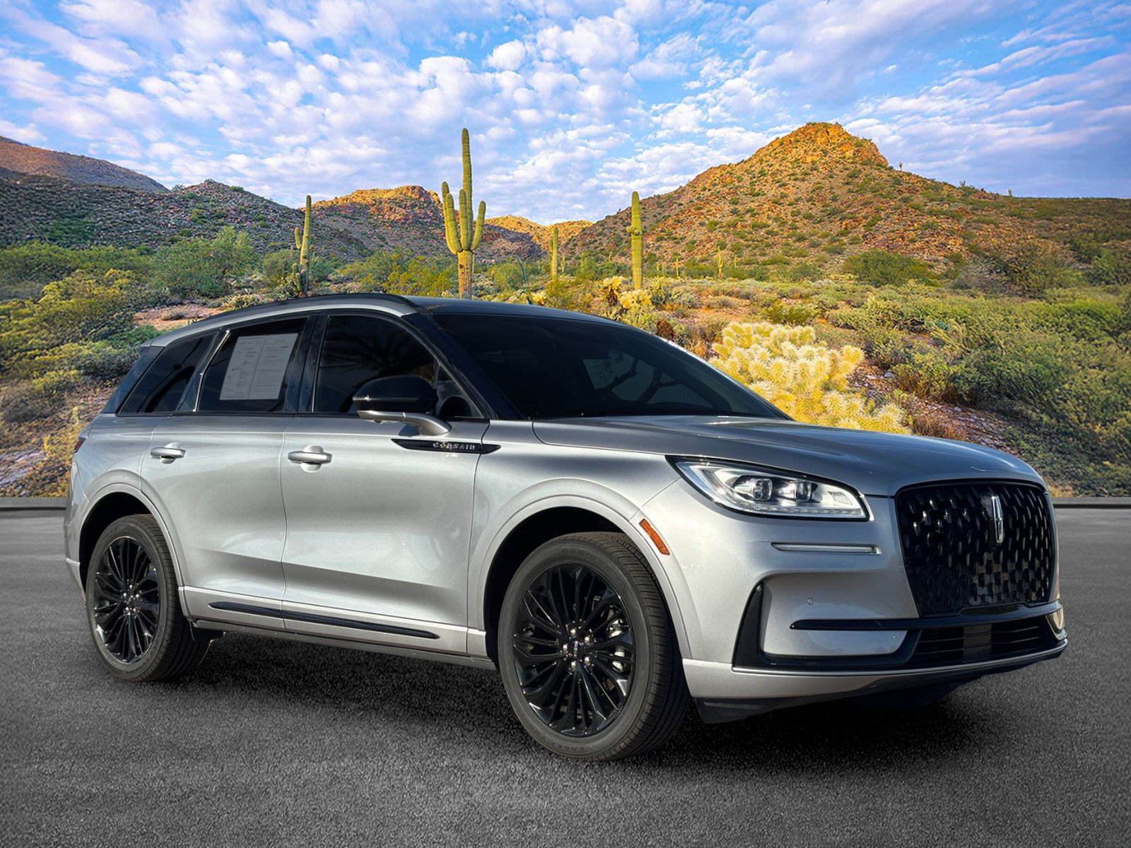 Used 2023 Lincoln Corsair Reserve w/ Equipment Group 201A FWD image 3