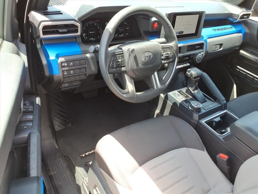 Used 2025 Toyota Tacoma TRD Off-Road AWD/4WD image 17
