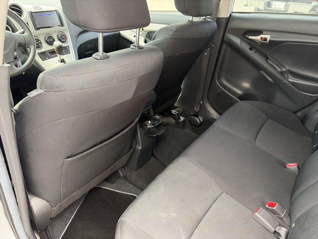 Used 2010 Toyota Matrix image 24